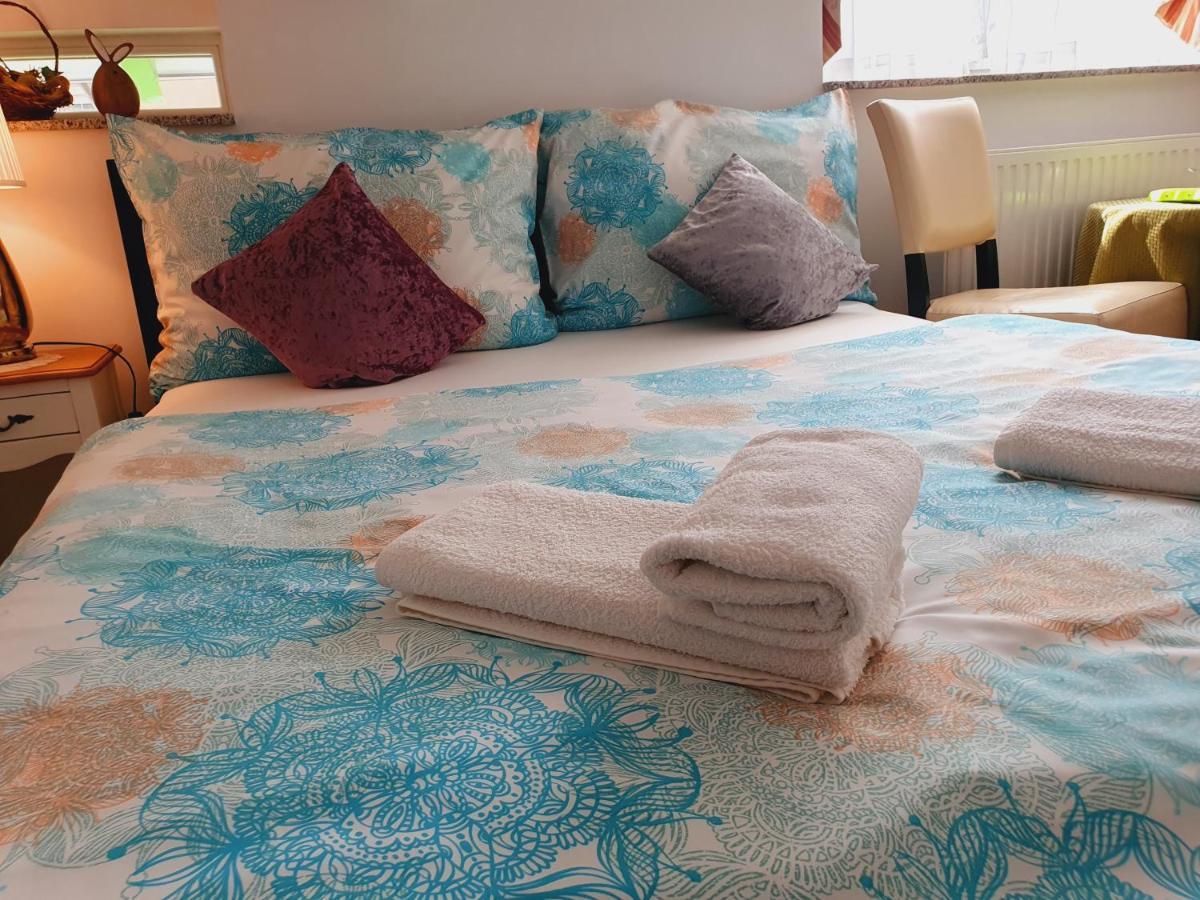 Karmelita Boutique Apartman 쇼프론 외부 사진