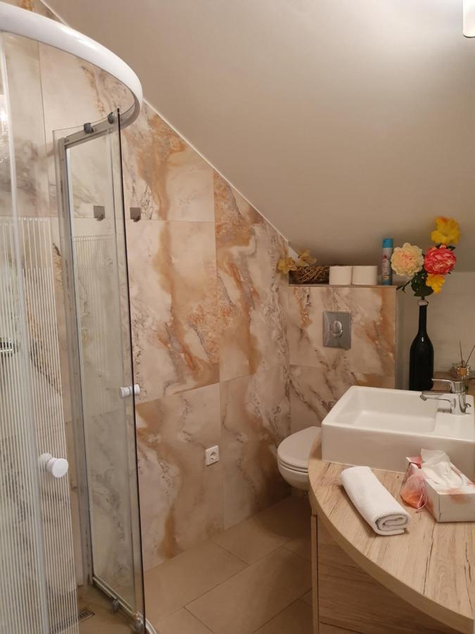 Karmelita Boutique Apartman 쇼프론 외부 사진